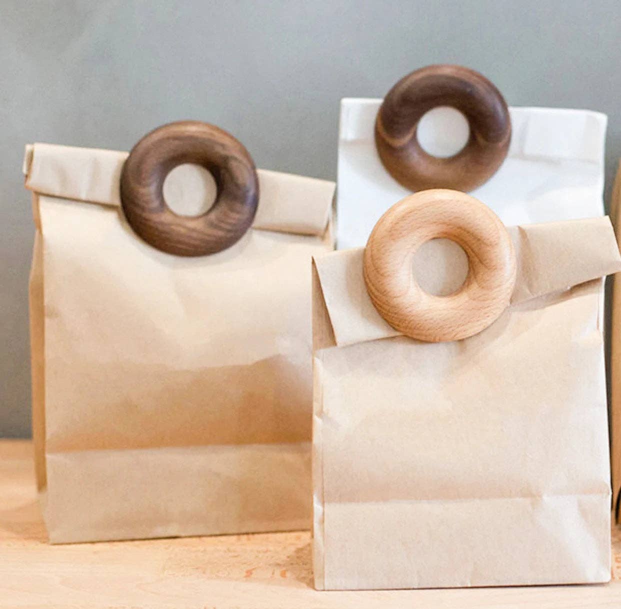 Smile Boutiques - Wholesale Kitchen Tool/Gadget - Wooden Donut Bag Clips - Eco Friendly  Plastic Free3