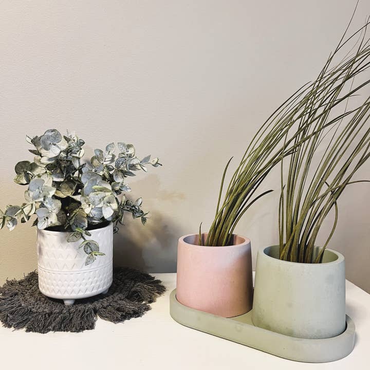 Joyful Lotus - Wholesale Plant pot - Concrete Round Pot/Candle Vessel1