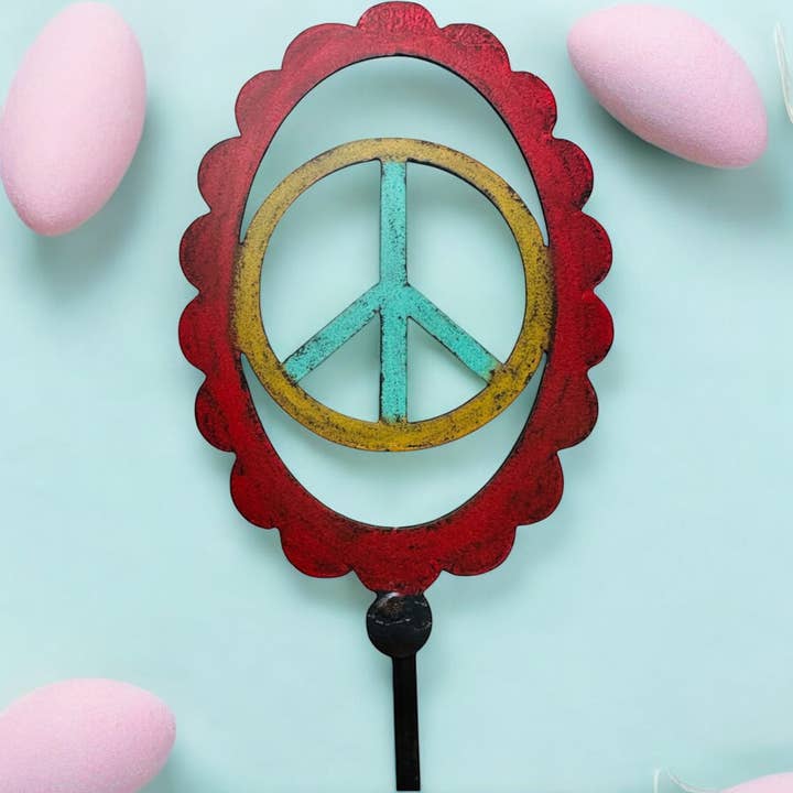 Whimsies – Engroshandel Have/havestolpe – Vintage Peace-tegn plænepæl metal plantepæl hippie sød2