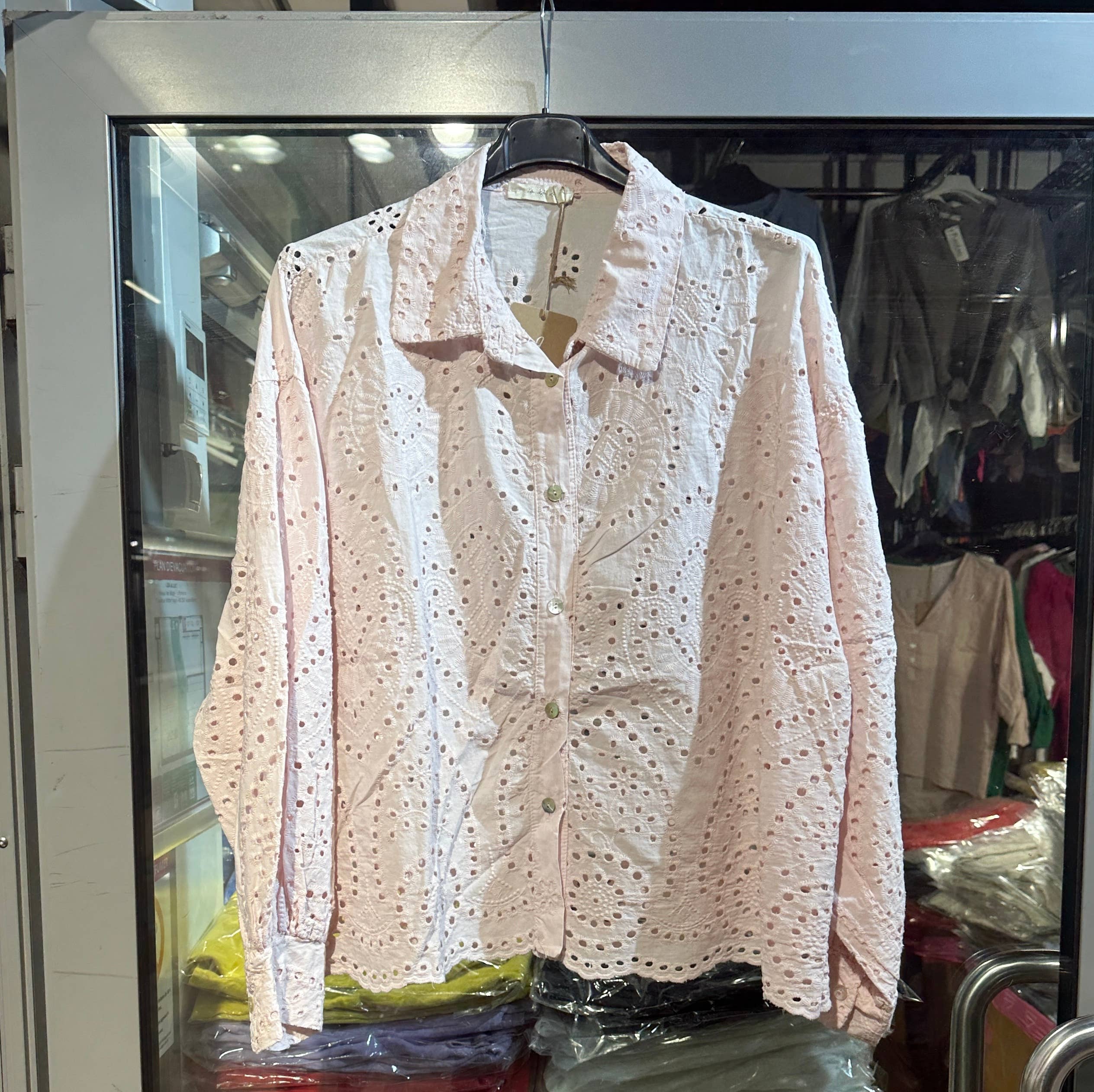 LÉA & LUC – wholesale Buttoned-down shirt – Women's – 100% Cotton Shirt REF. 2028823