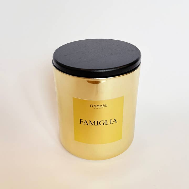 ITAMARU - Wholesale Jar/Filled Candle - Scented soy wax candle FAMIGLIA (Christmas cookies scent)1