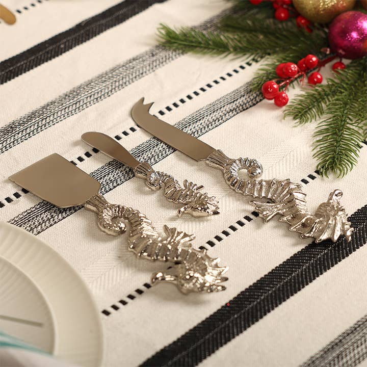 Ensemble de Couverts Hippocampe pour la vente par India Handicrafts Inc