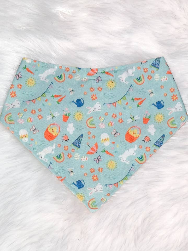 Bandana élastique réversible pour chien – Carreaux printaniers pour la vente par Blonde Sausage Co.