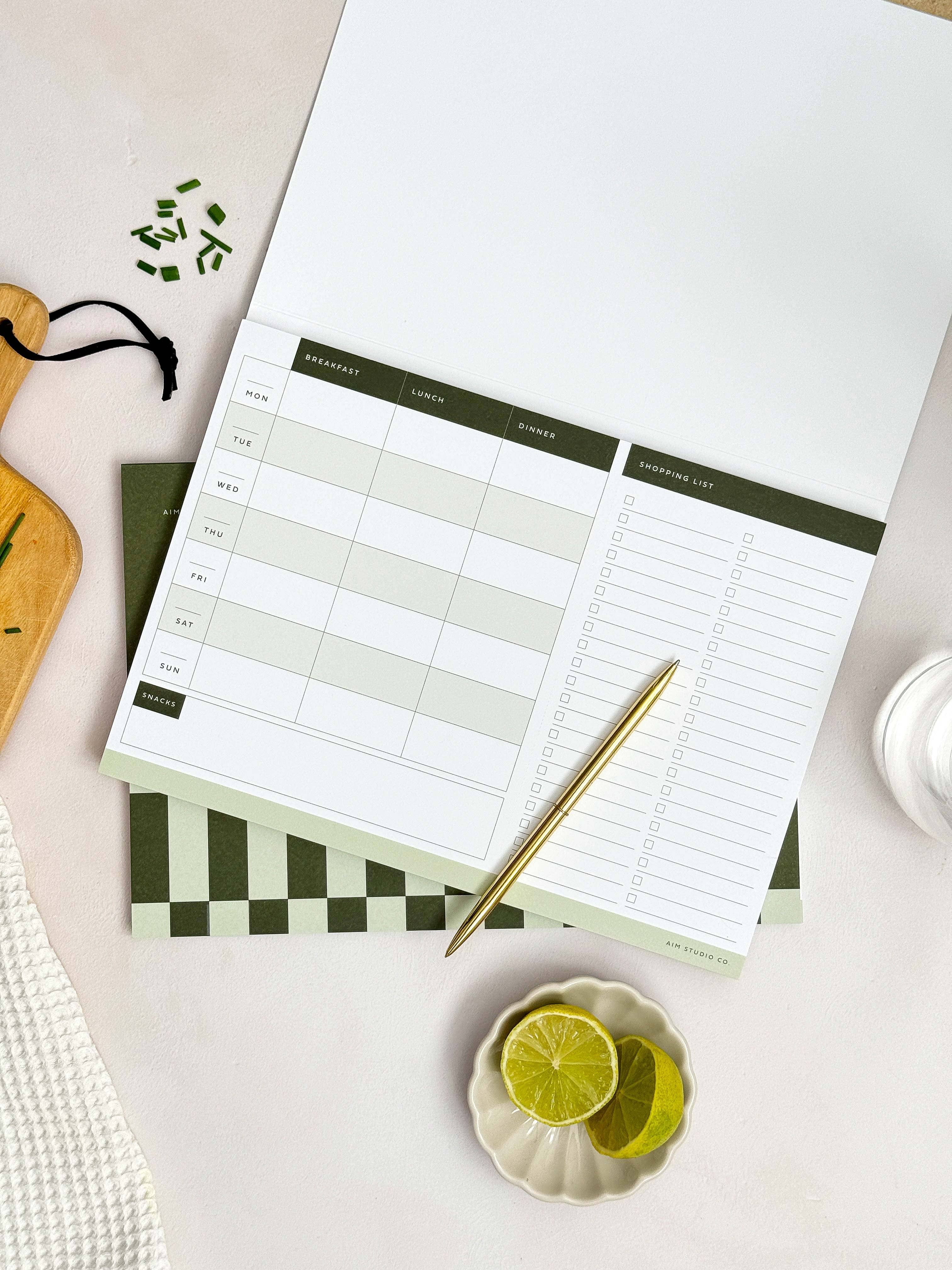 AIM Studio Co – wholesale Notepad – Weekly Meal Planner A4 Notepad with Perforated Shopping List5