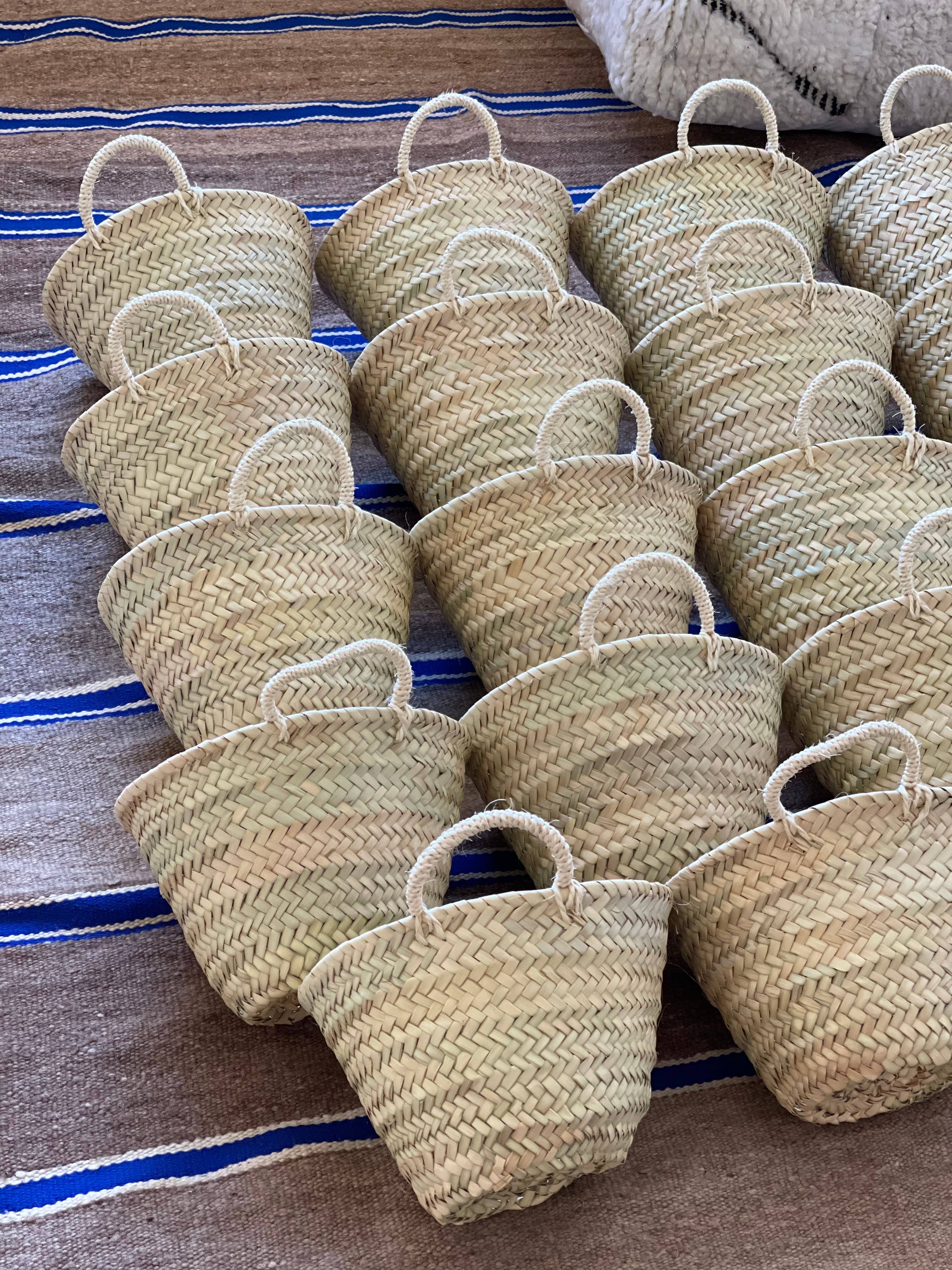 HandHappiness - Wholesale Beach Bag - NATURAL STRAW BASKET, small rose basket Handwoven from palm