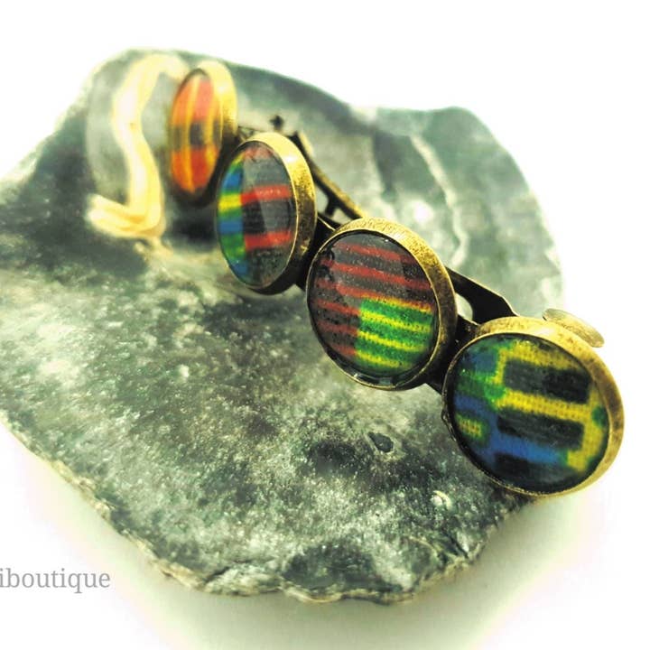 Kente detail haarspeldje haarspeldje in bronze55 voor wholesale door Akrasiboutique