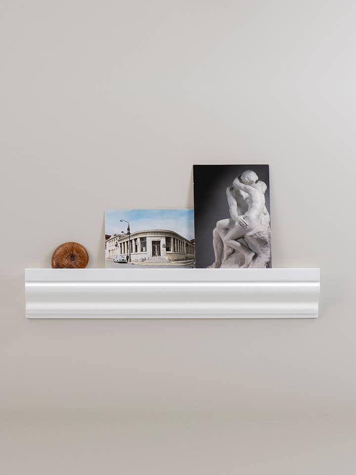 Mensola Haussmann laccato bianco per la vendita all'ingrosso da parte di DÉJÀ-VU