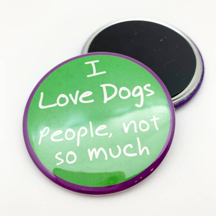 „Jeg elsker hunde.“ Magnet for engroshandel hos Zippernut Press™