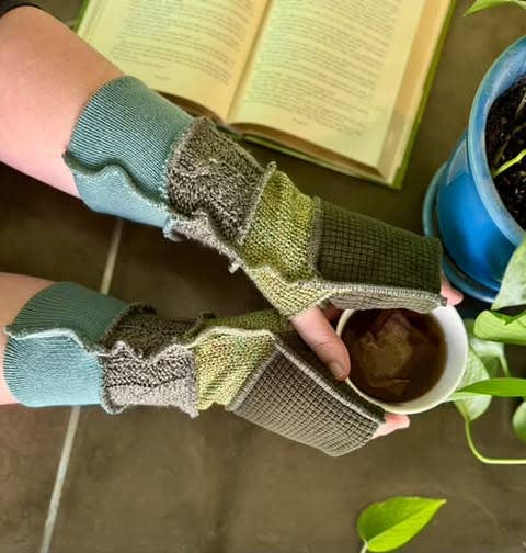 Jax Upcycled - Wholesale Gloves - Women's - Upcycled Unisex Fingerless Gloves choose the vibe color23
