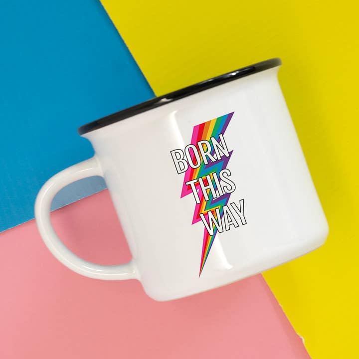 Mug Born this way / Pride Month pour la vente par Bibiche fait son Cirque