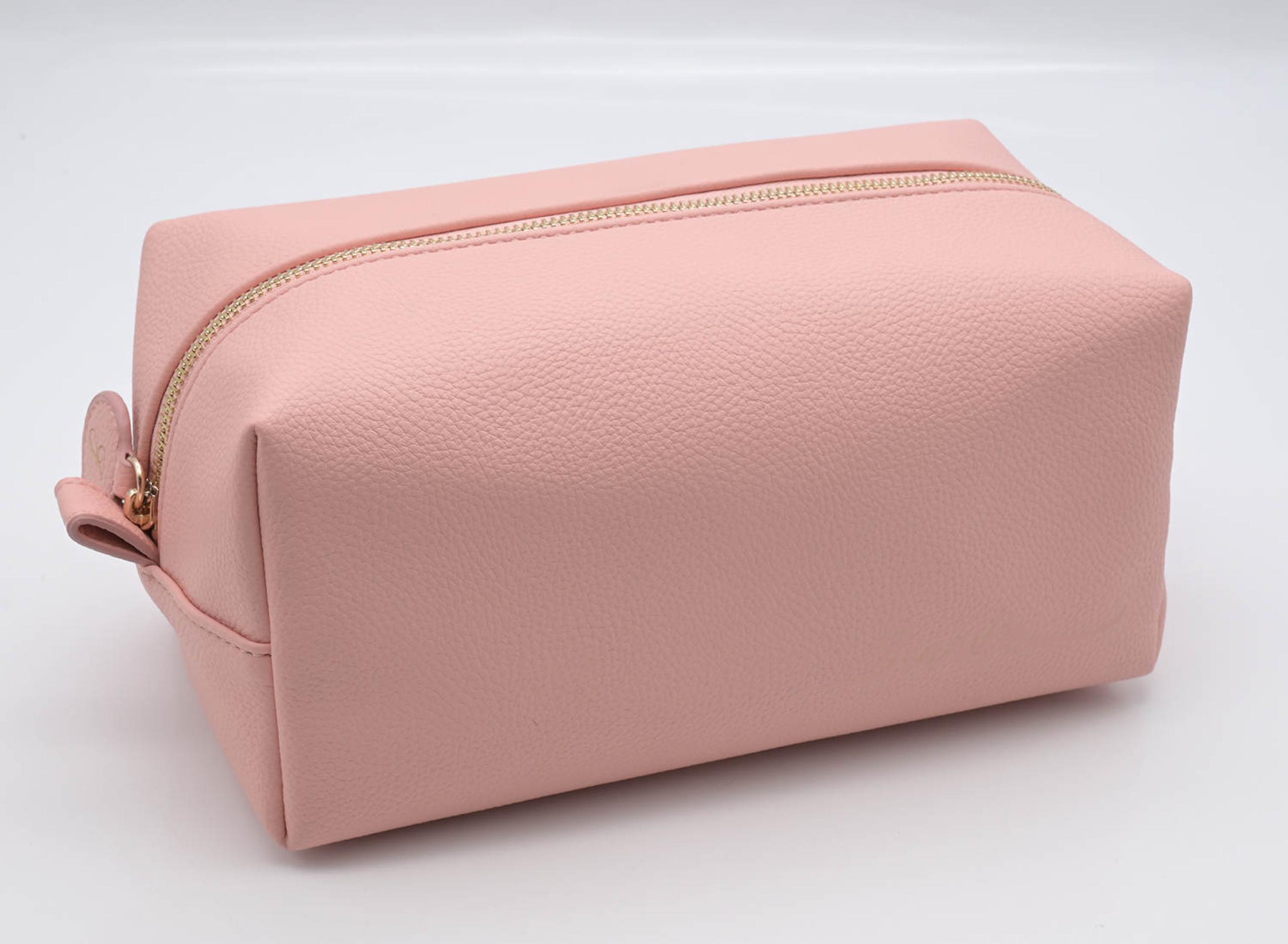 The Classy Cloth WS - Wholesale Make-up/cosmetic bag - Pebble Leather Cosmetic Bag - Monogrammed14