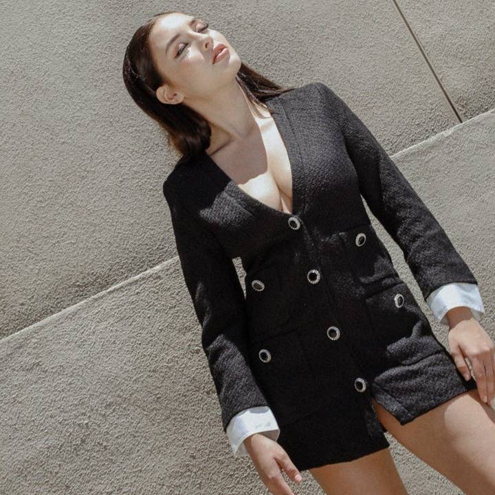 Robe blazer texturée Odette pour la vente par MUSE FASHION