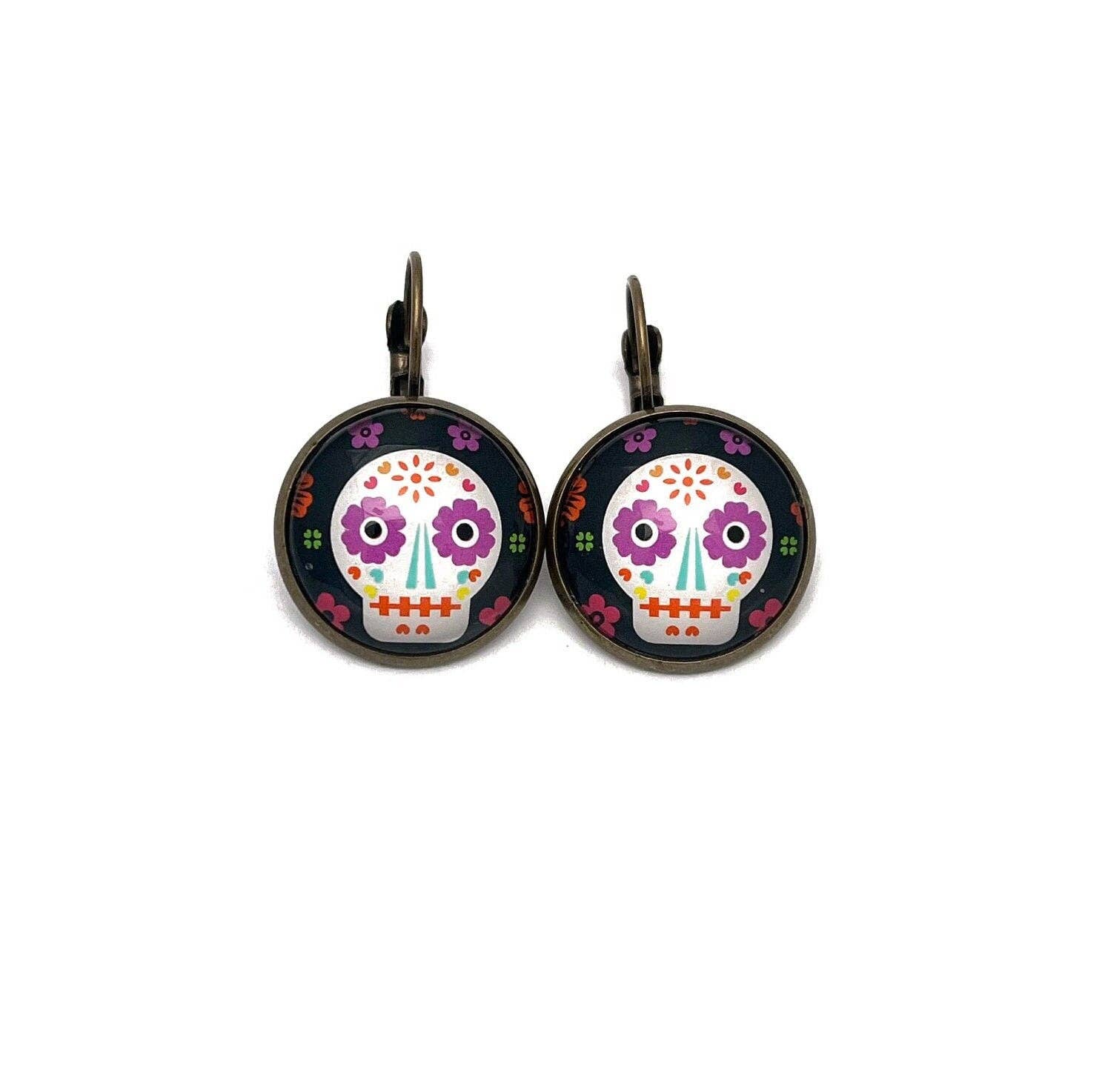 Postage Stamp Jewelry - Vente Boucles d'oreilles pendantes - Fête des morts 2021 - Sugar Skull - Timbre américain - Bijoux de timbres-poste - Boucles d'oreilles timbres-poste - Boucles d'oreilles à clip françaises en finition bronze