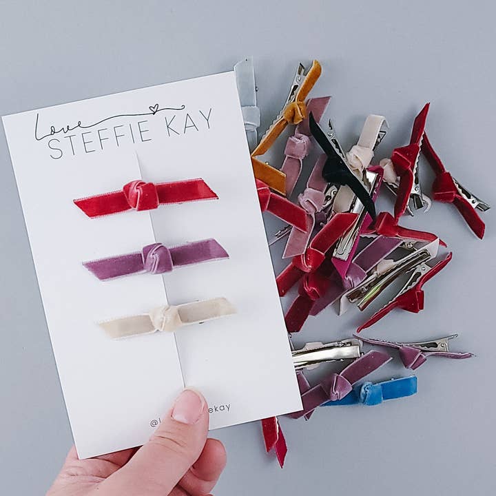 Pinces à cheveux nouées en velours | Assortiment de 3 pour la vente par Love, Steffie Kay