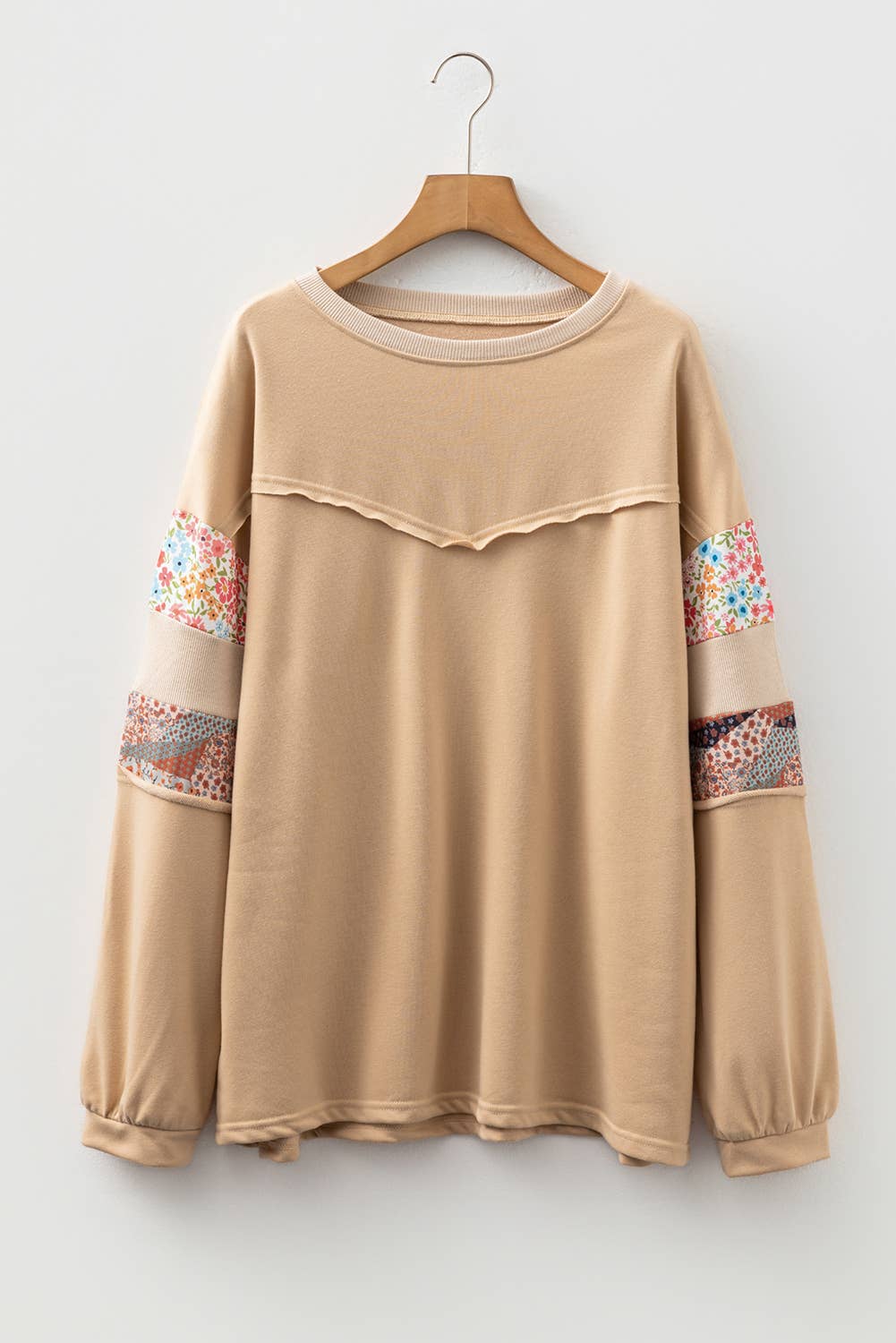 66DISCO - Wholesale Blouse - Women's - Exposed Seam Floral Mixed Patchwork Relaxed Plus Size Top3