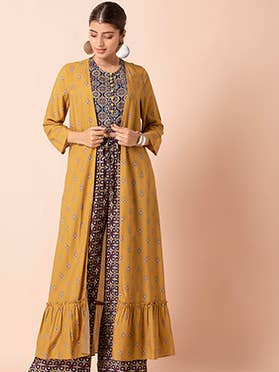 Veste longue à volants et fleurs moutarde pour la vente par Indya