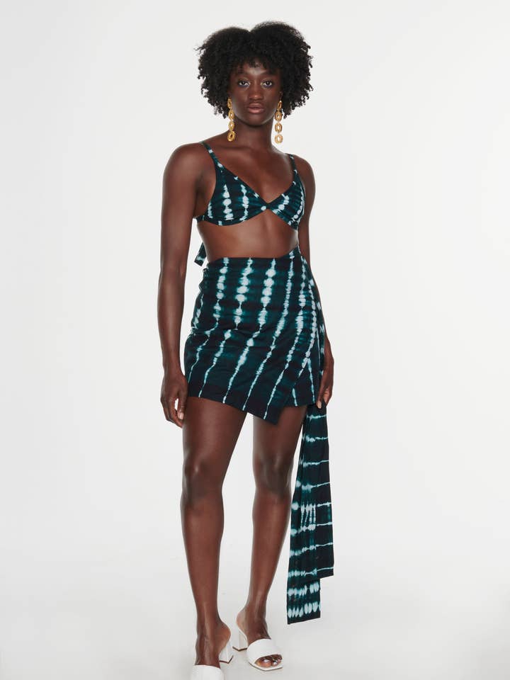 Bra Top - Deep Red voor wholesale door JEKKAH