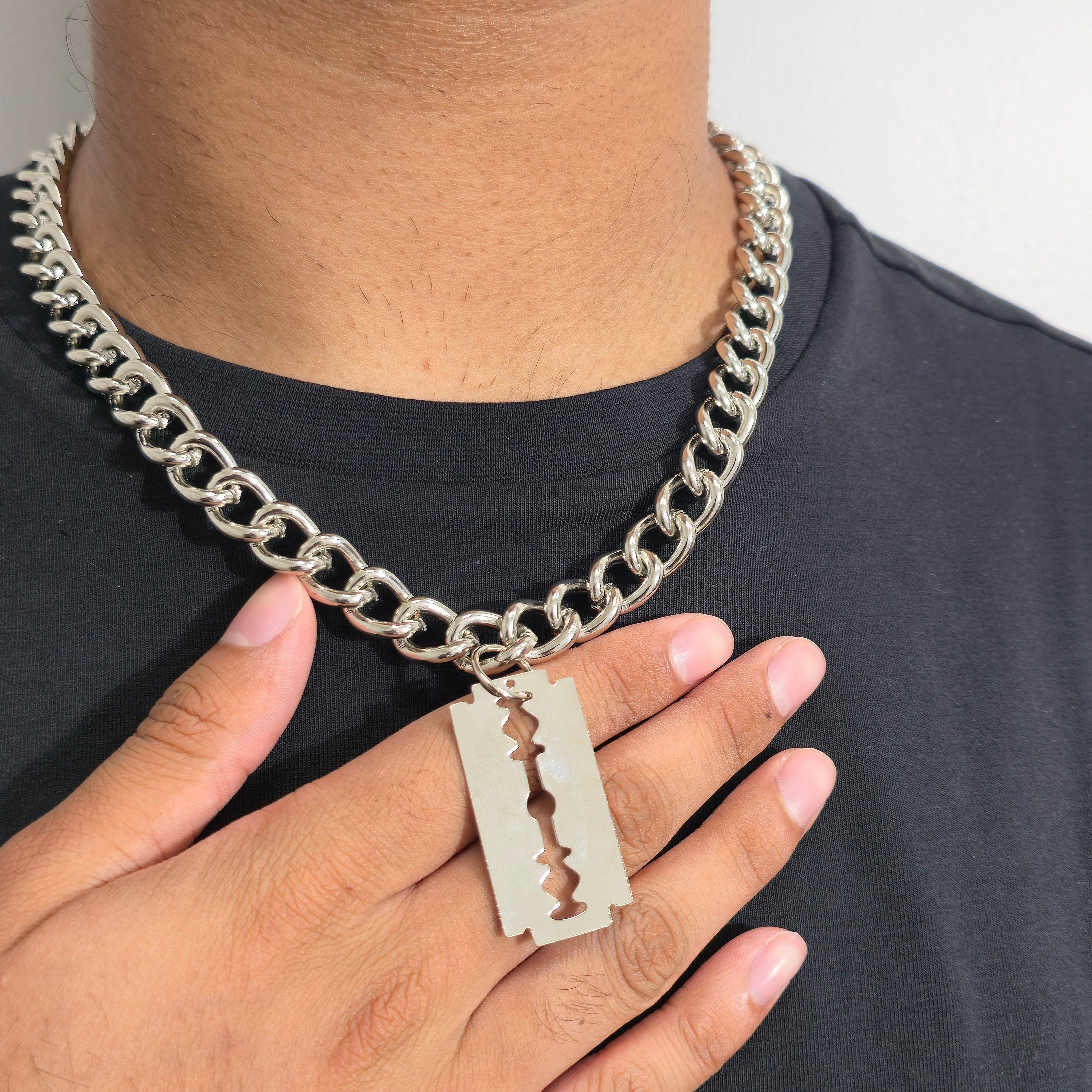 Funk Plus - Wholesale Pendant/Charm Necklace - FC987 RAZOR BLADE PENDANT0