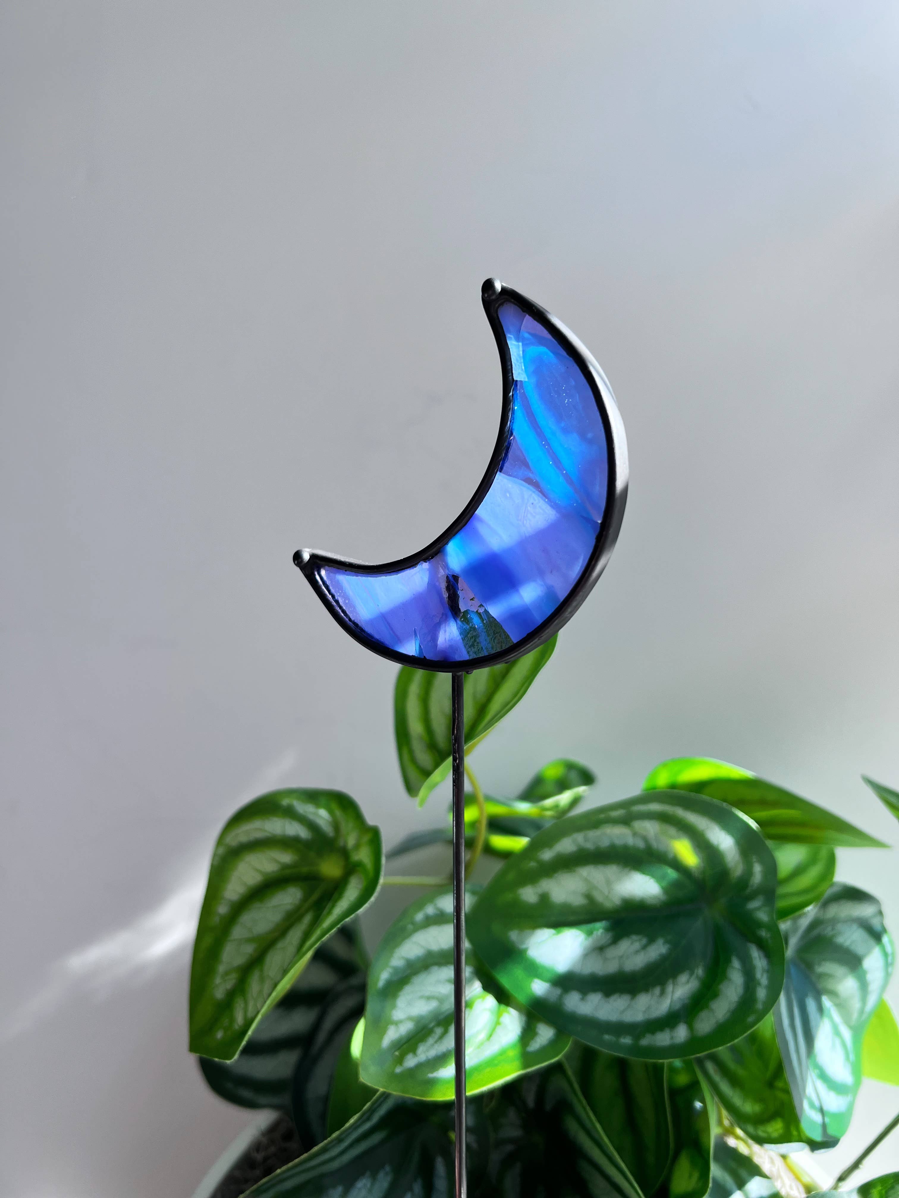 Wild Bloom Glass - Wholesale Garden/Lawn Stake - Half Moon Plant Stake Stained Glass | Plant Accessories2