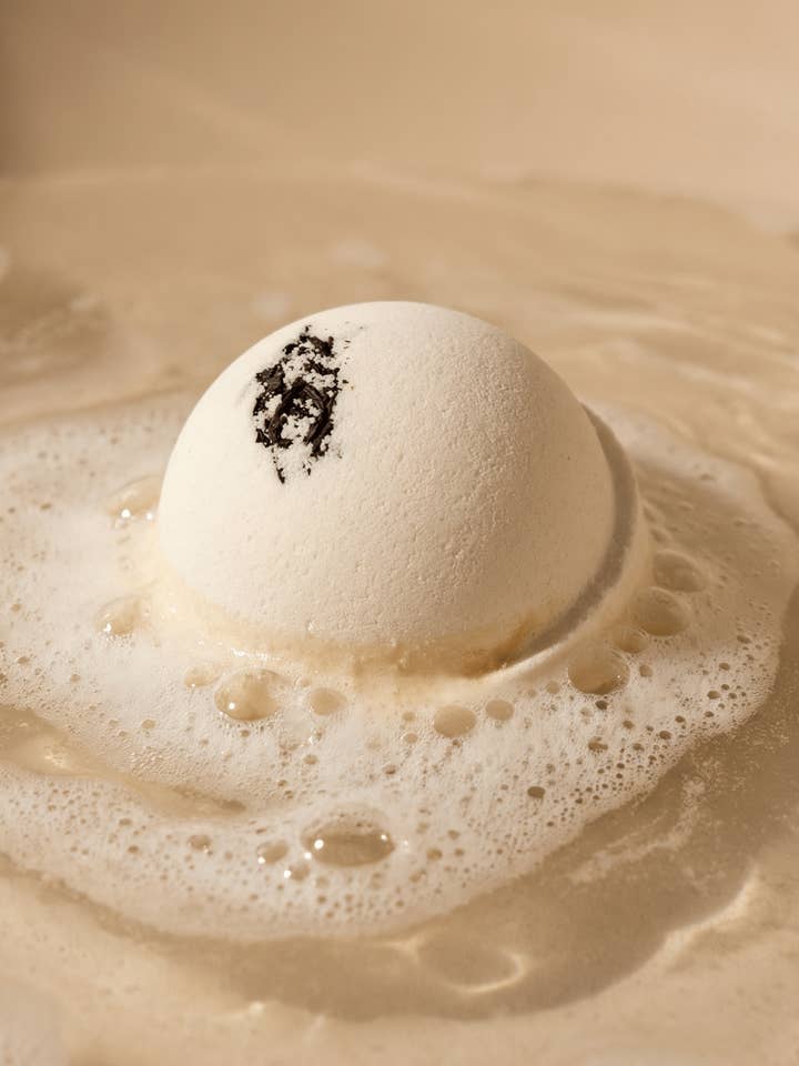 Bombe de bain London Fog pour la vente par Willow and Raven