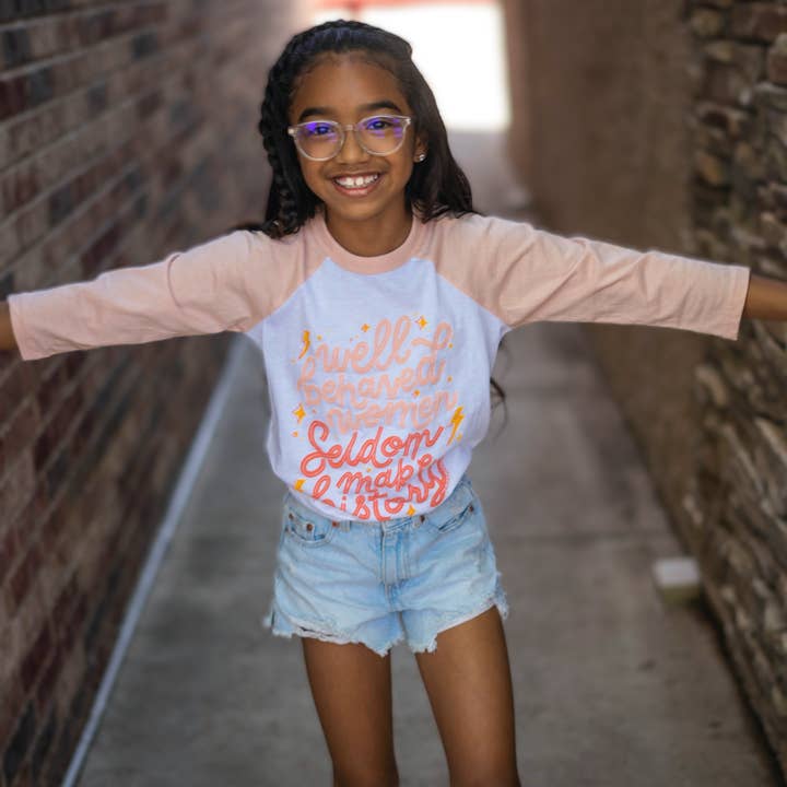 Baseball-T-Shirt schreiben für den Großhandel von Rivet Apparel Co.