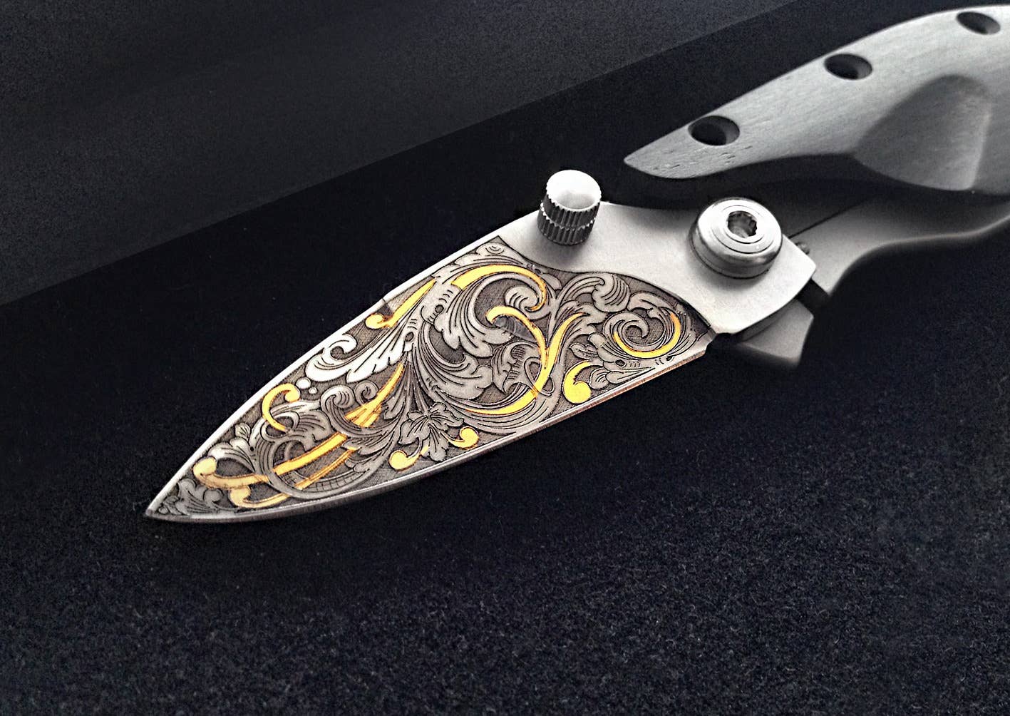 Maserin - Wholesale Pocket Knife/Holder - 550 Onefold Folding Knife with 24kt Gold engraving2