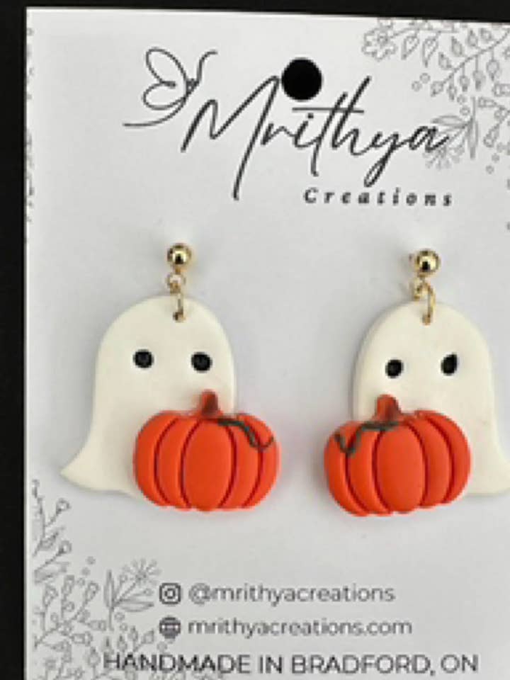 Ghost with Pumpkin for wholesale by Mrithya Creations
