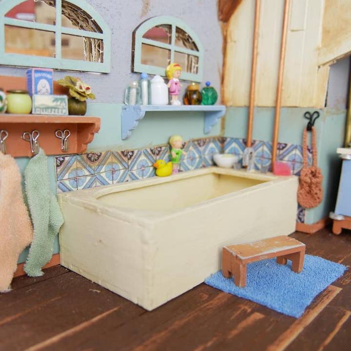 Het Muizenhuis – wholesale DIY craft kit – Kids DIY Dollhouse Furniture Kit - Bathroom (Scale 1:12)4