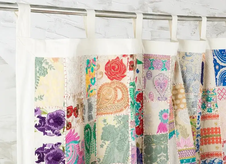 GYPSY STUDIO – wholesale Gardin – Vit stor lapptäcksväggbonad indisk vintage5