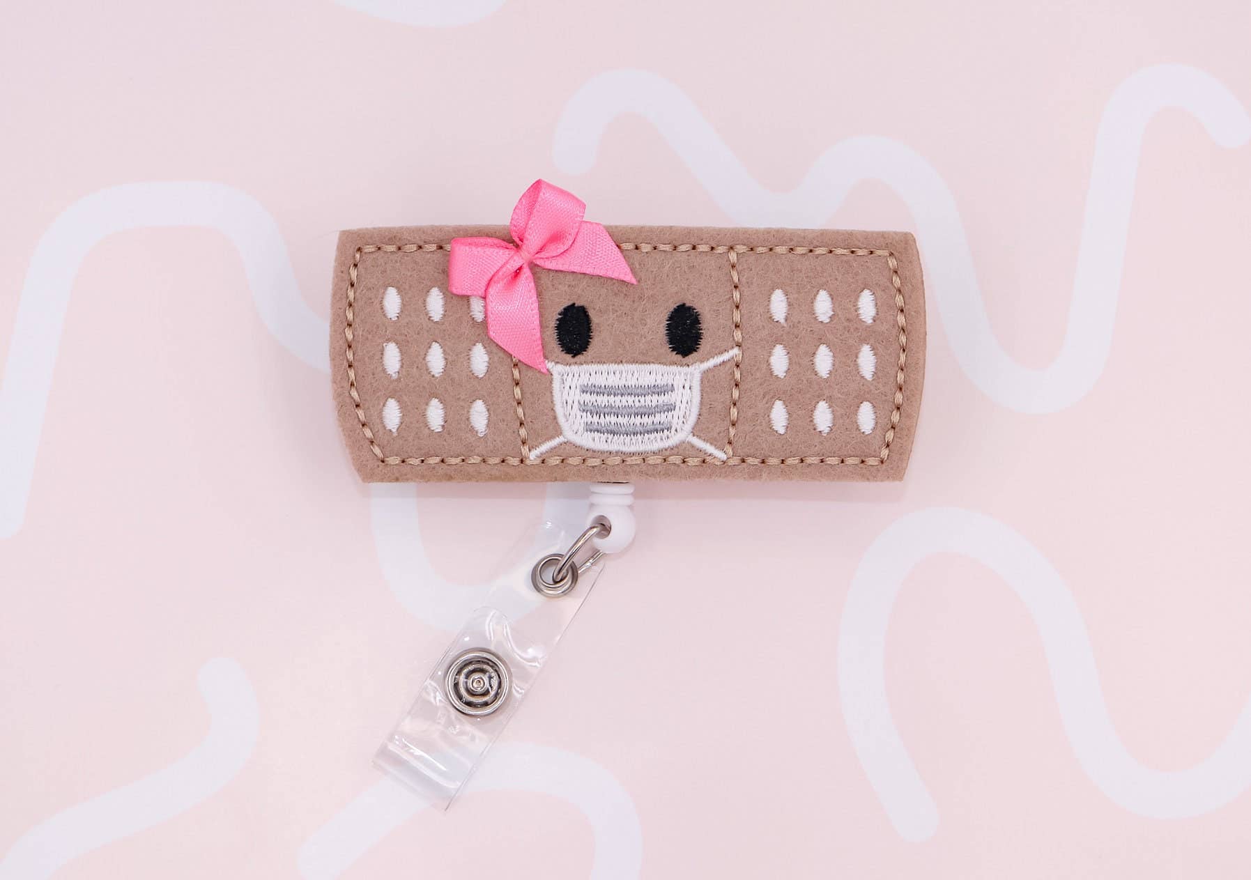 Acclaim Status Company LLC – Engroshandel Badgetilbehør - Dame – Badge Reel Bandaid med maske til sygeplejerske læge Navn Tag Holder med Clip7