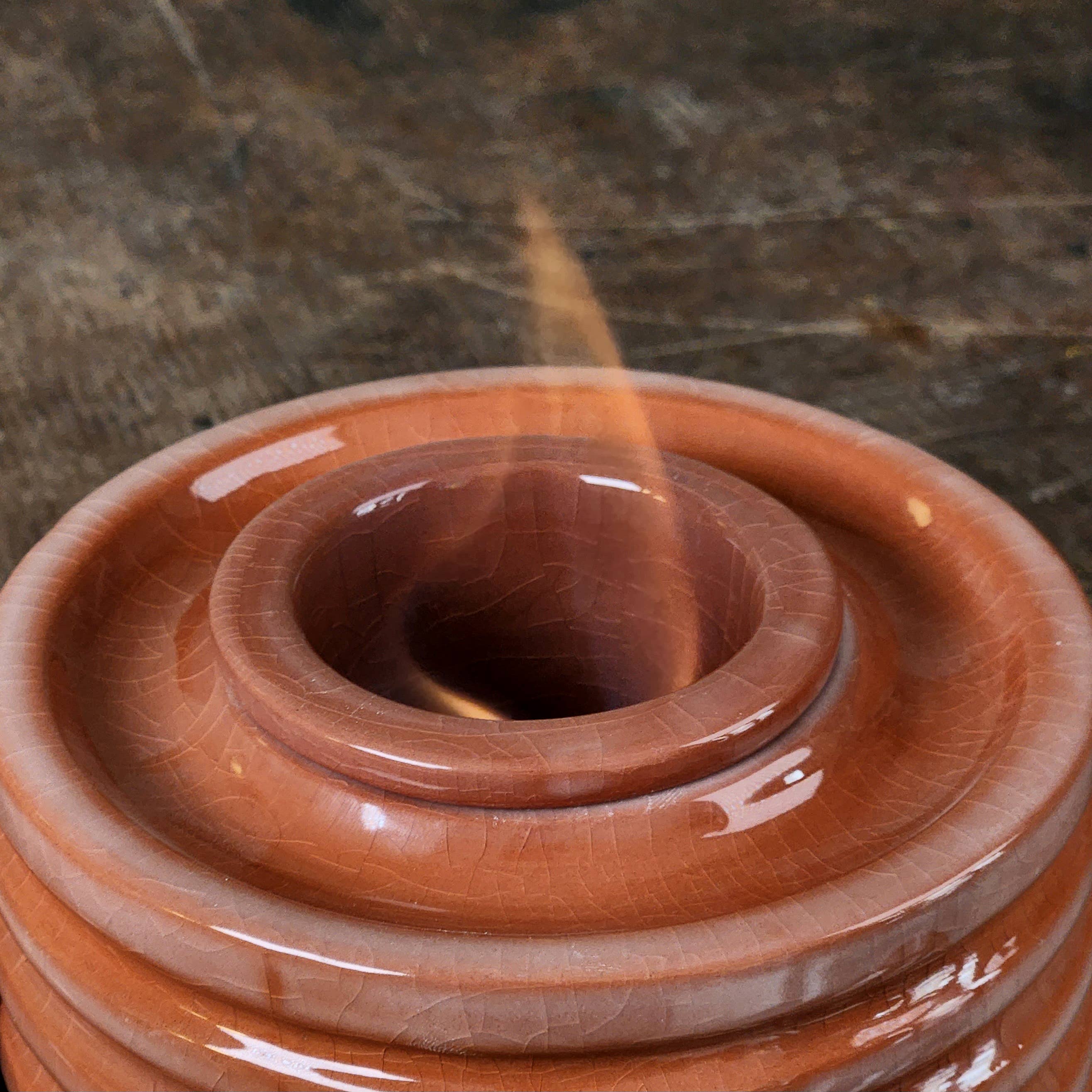 Siesta Studio – wholesale Fire pit – Ceramic Tabletop Fireplace (Red)8