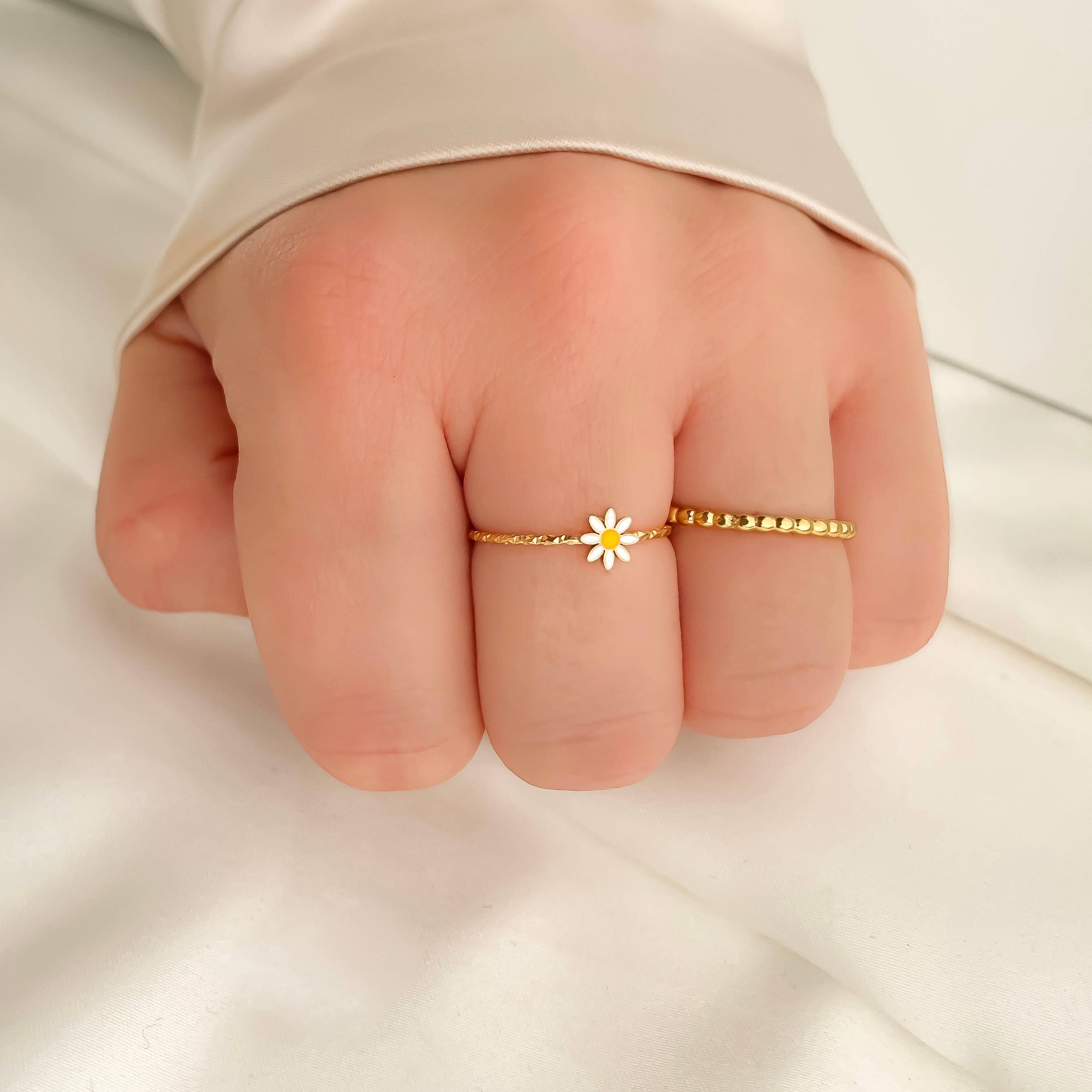 Blueyejewelry - Wholesale Band/Stacked Ring - Minimalist Daisy Ring - Tiny White Flower Ring - Floral Ring2