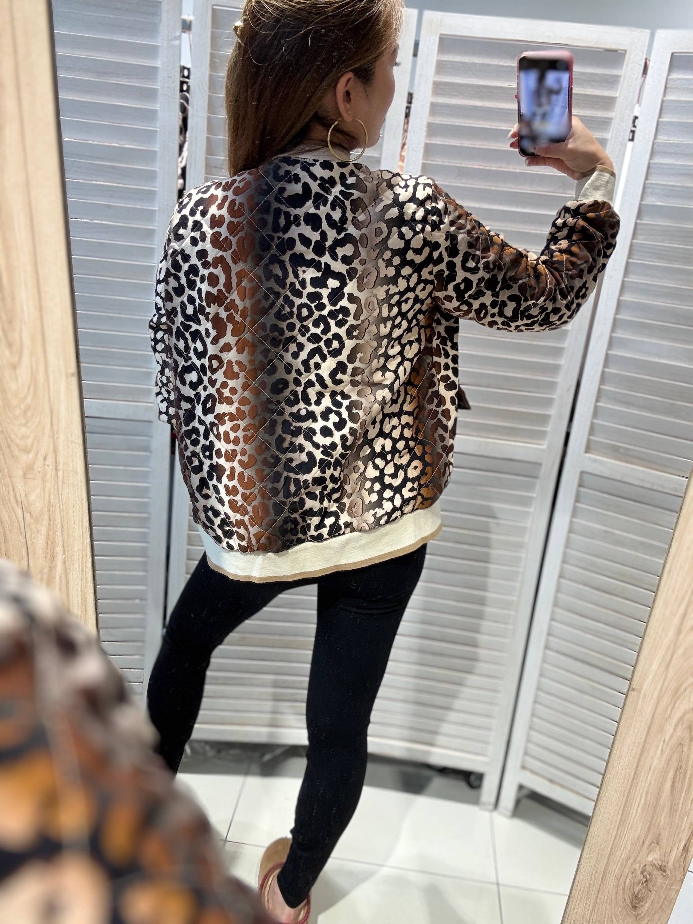 VICTORIA&ISAAC - Wholesale Jacket - Women's - Jazzy Printed Zip-Up Jacket - gia069multichoco3