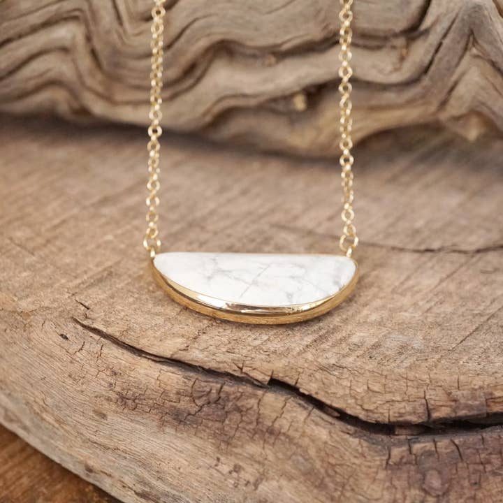 PennyLine inc - Wholesale Link & Chain Necklace - Semi Precious Dainty Necklace - Pink Green White3