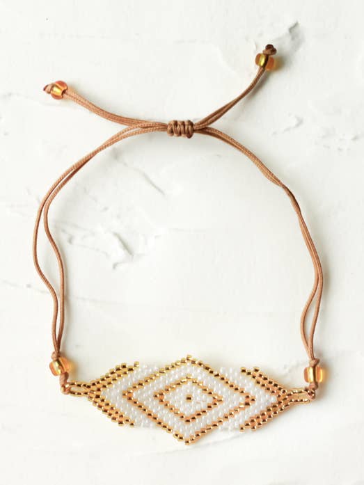 Extraordinary Bracelet - Gold and White for wholesale by Crowned Free