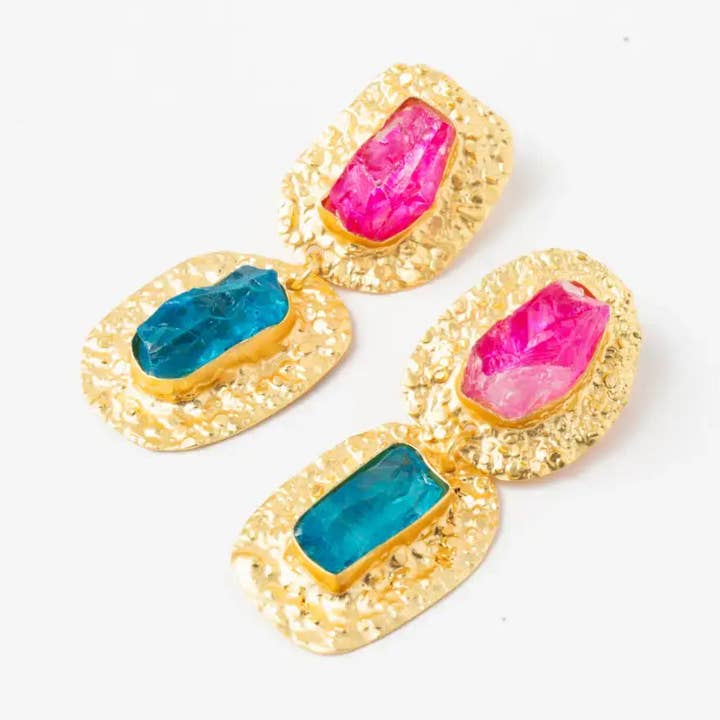 Elenis Ohrringe Ed. Limitierte Auflage Rough Fuchsia und Türkisblau für den Großhandel von ACUS