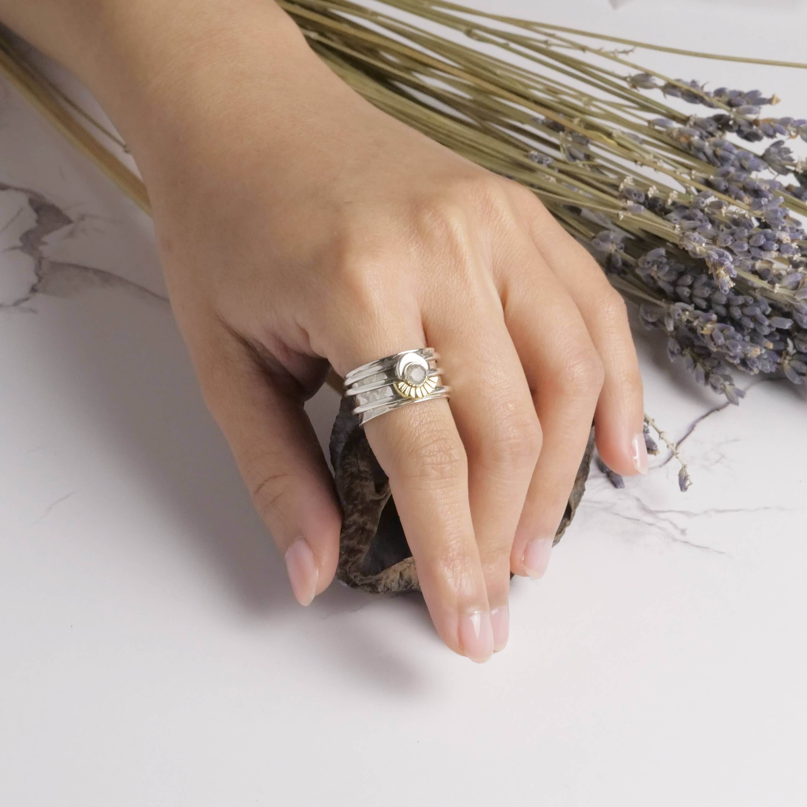 Baizaar - Wholesale Single Stone/Solitaire Ring - Sterling Silver Moon and Sun Spinner Ring1