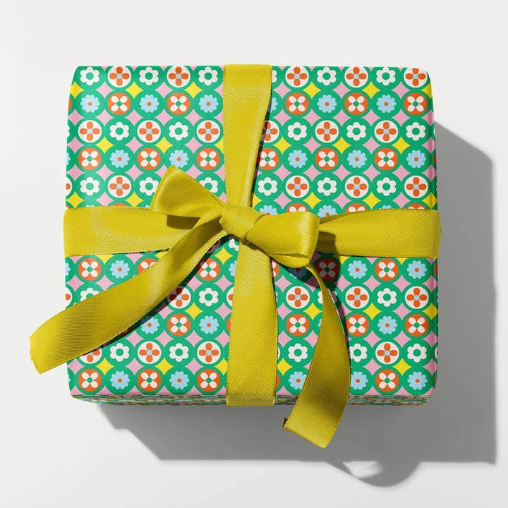My Darlin' - Wholesale Flat Wrap - Razzle Dazzle Flowers Holiday Gift Wrap Sheets or Roll