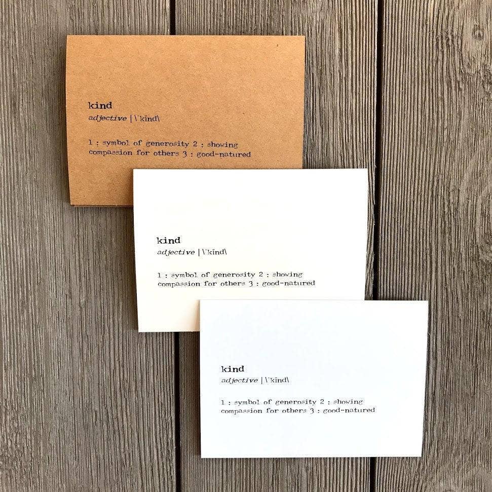 Alison Rose Vintage – Großhandel Grußkarten für den Alltag – Grußkarte mit freundlicher Definition in Schreibmaschinenschrift2