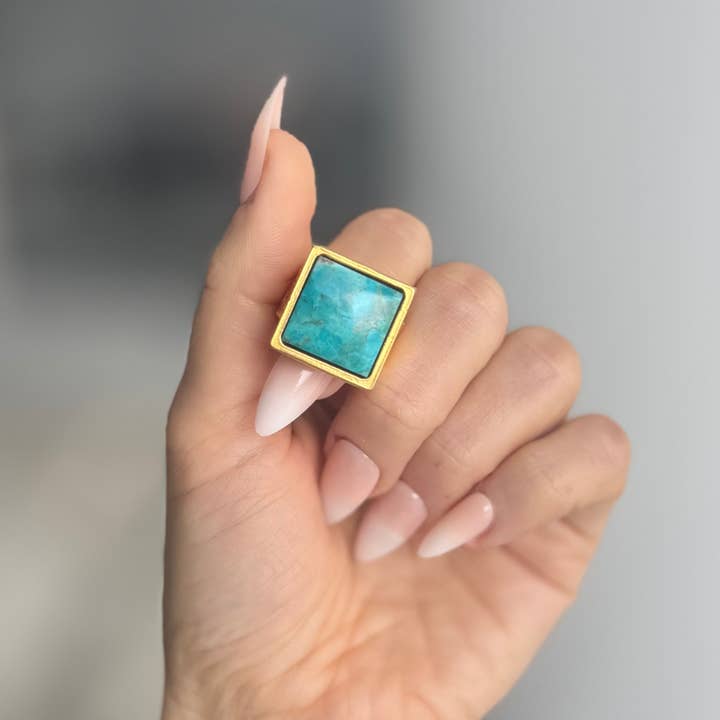 WILYMI Jewelry Co – Anel de cocktail/declaração por atacado – Anel Quadrado de 16mm em Turquesa | Banhado a Ouro 24K