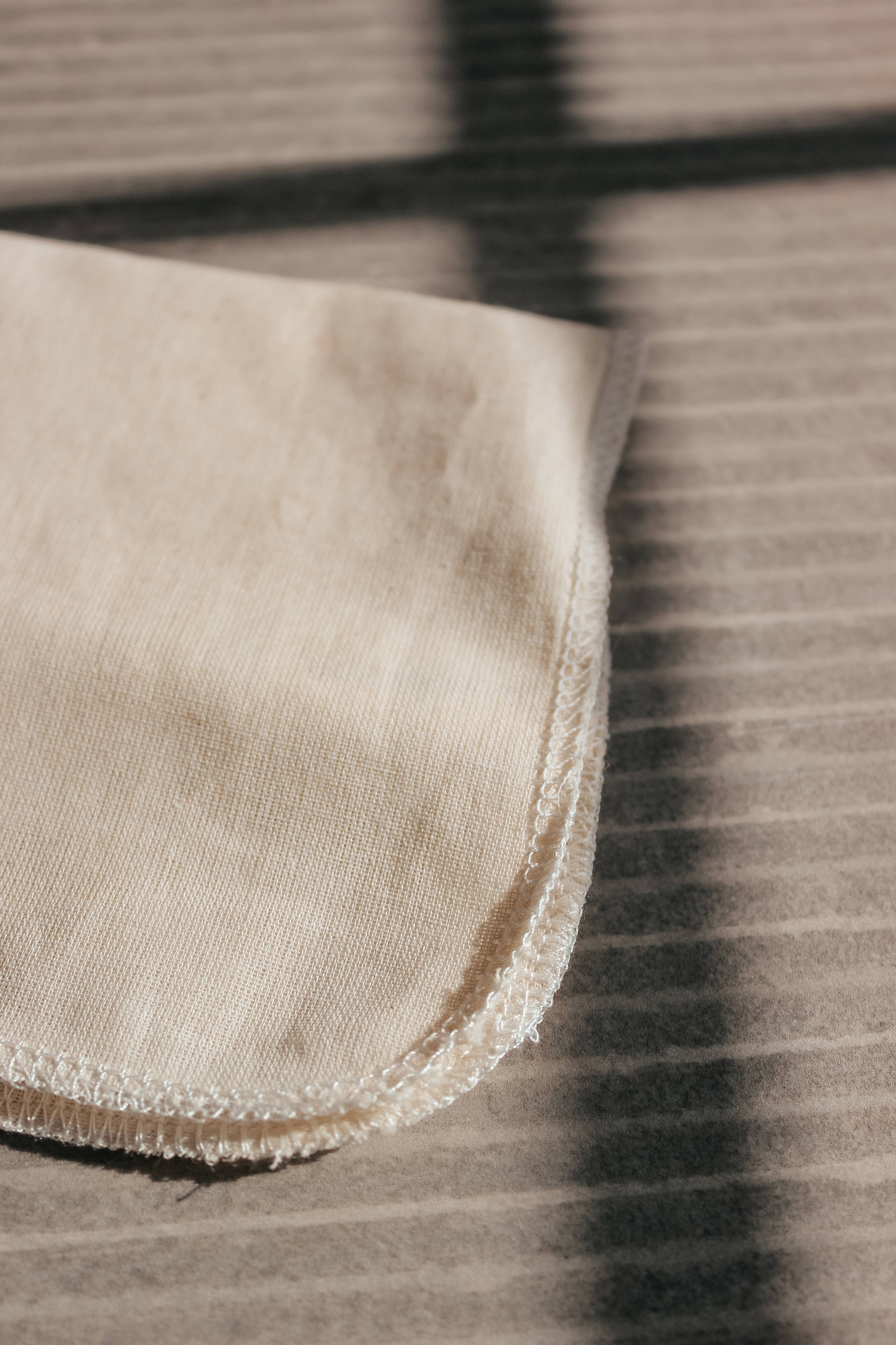 Aroma Theory - Wholesale Face & body wipes - Organic Muslin Cleansing Cloth | 1pcs2