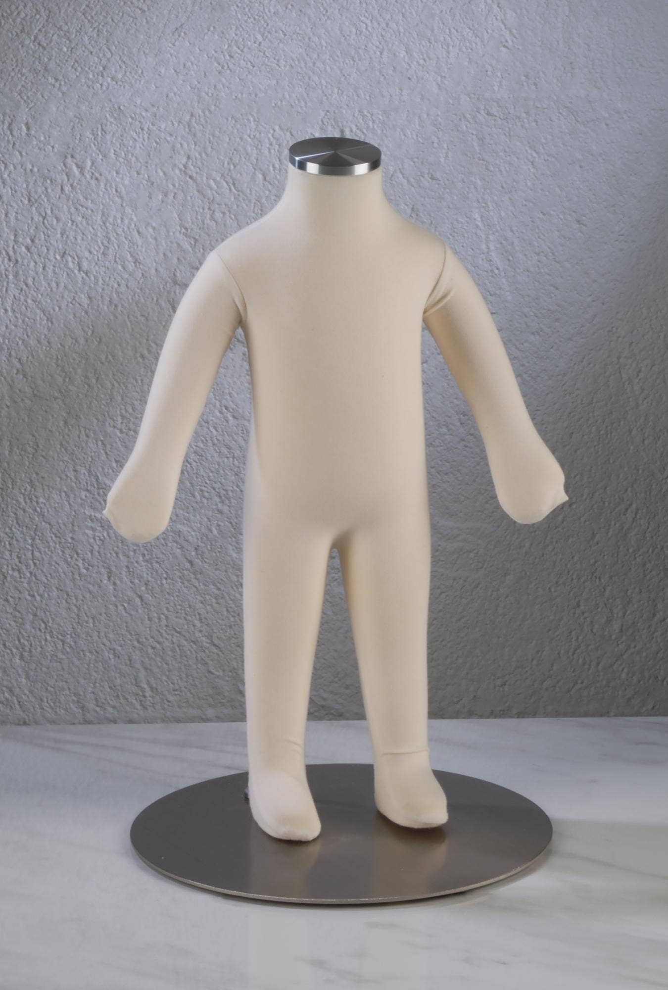 Tripar International - Wholesale Mannequin - Infant Body Form2