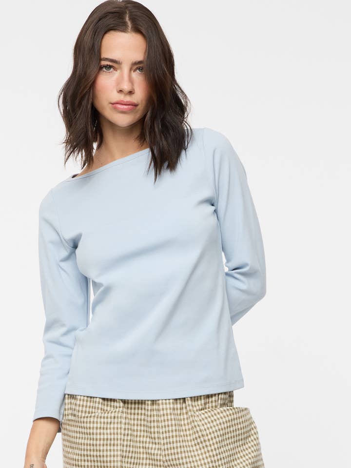 Wishlist Apparel - Wholesale Knit Top - Women's - BASIC BOAT NECK KNIT TOP / WL25-114744