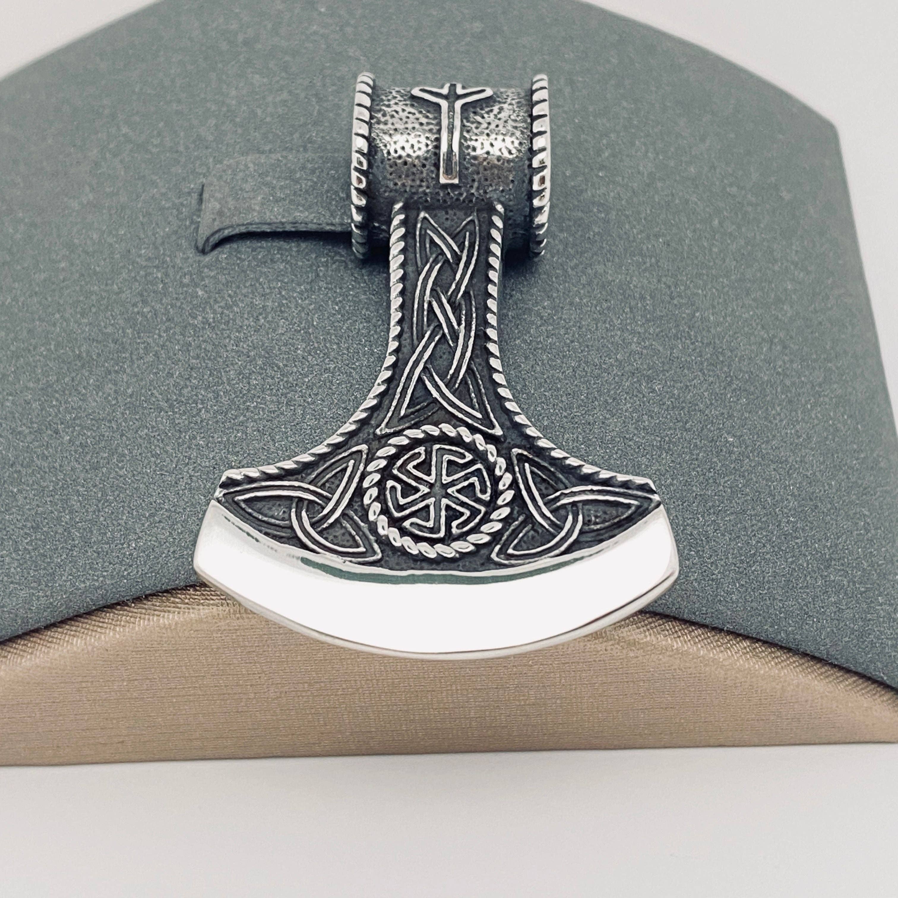 Mio Queena – Großhandel Bastelzubehör – Viking-Anhänger mit keltischem Knoten aus Edelstahl – MJ/MNP0