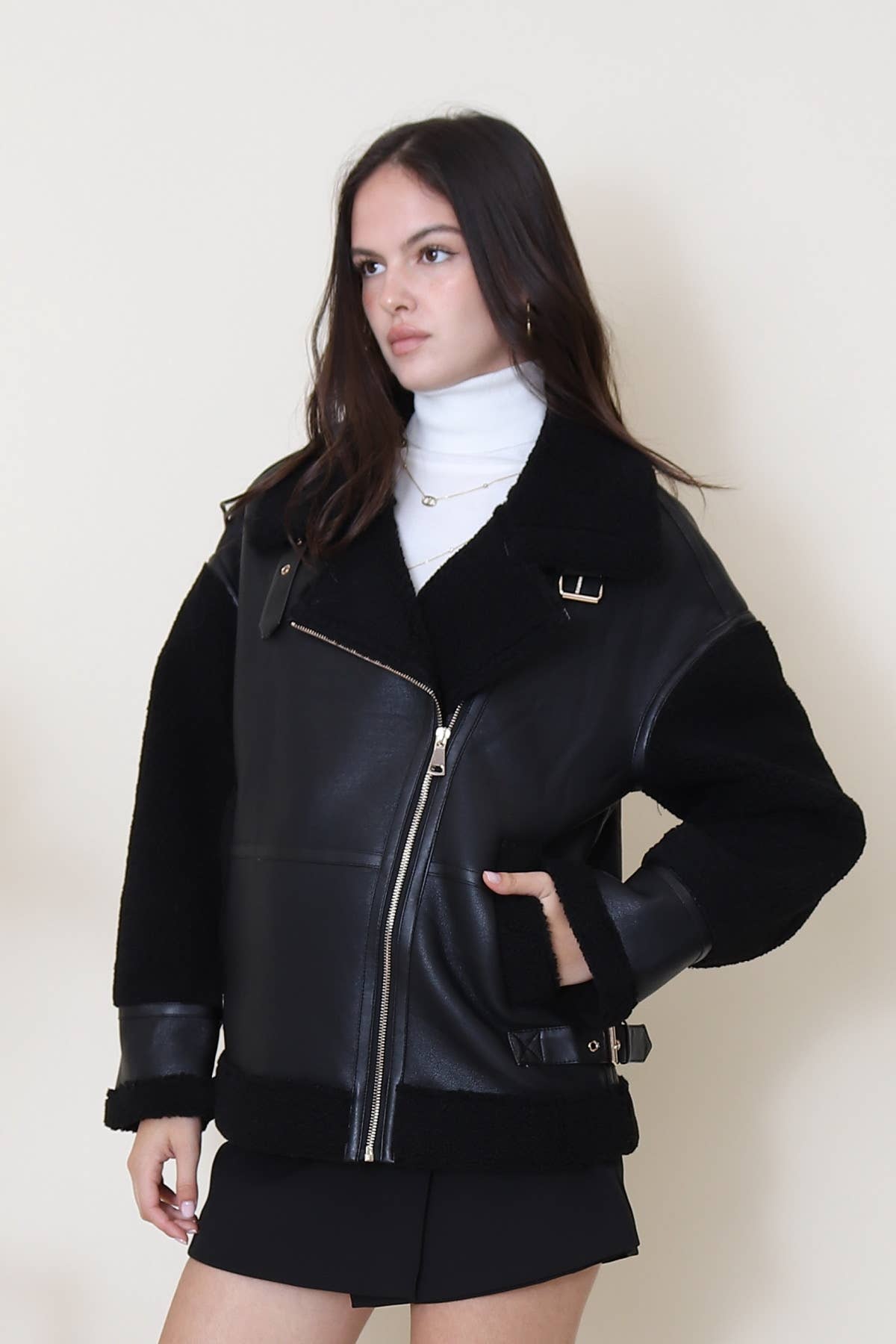 Nero Cappotto oversize in finta pelle scamosciata con zip in vendita all'ingrosso su Faire2