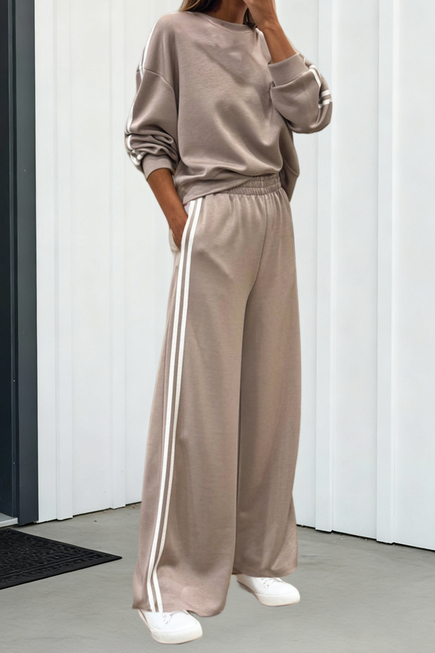 LA Society - Vente Ensemble de vêtements d'intérieur – femme - Ensemble 2 pièces : Pull rayé et pantalon de survêtement élastique LAS (S-XL)7