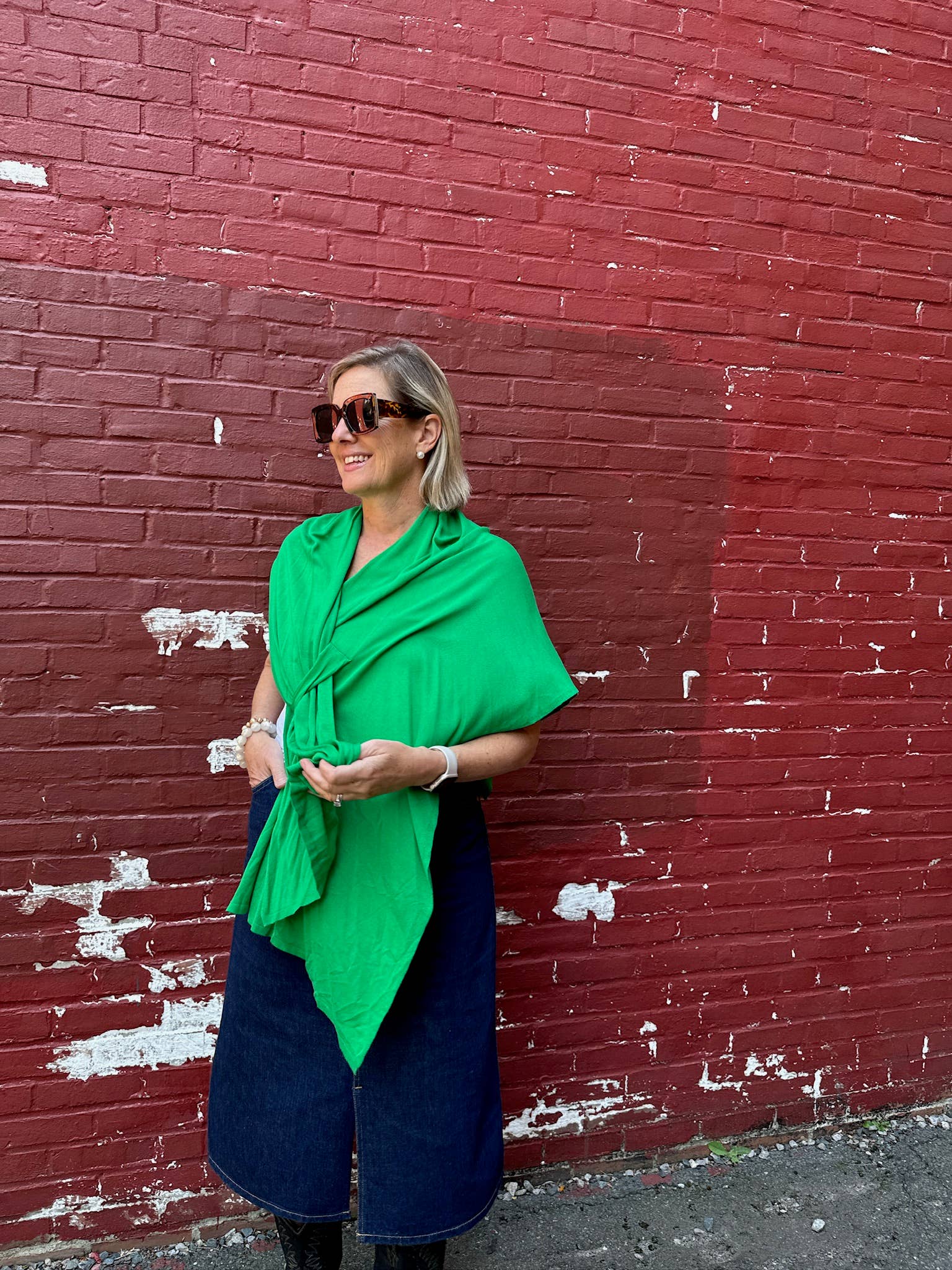 Top It Off - Wholesale Wrap - Women's - Kaylie Keyhole Wrap - One Size Chic Classic - Winter 202510