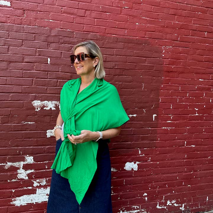 Top It Off - Wholesale Wrap - Women's - Kaylie Keyhole Wrap - One Size Chic Classic - Winter 202510