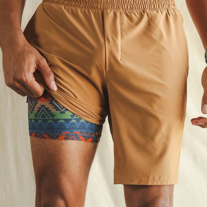 Den afslappede lårdag | Khaki Aztec Ball Hammock® 9 tommer atletiske shorts for engroshandel hos Shinesty, Inc