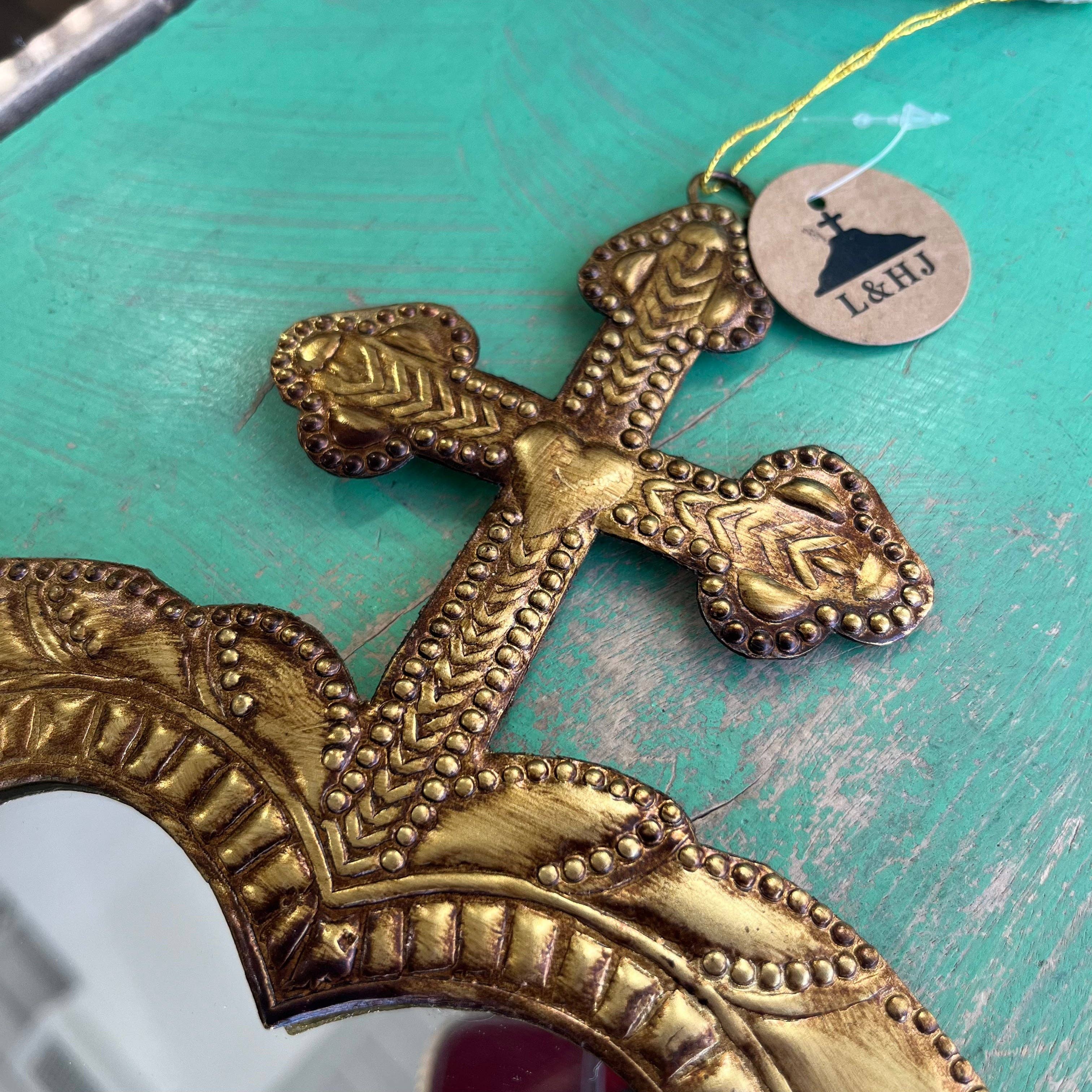 Love and Honor Jesus LLC - Vendita all'ingrosso Specchi da parete - Specchio Sacro Cuore con croce in latta9